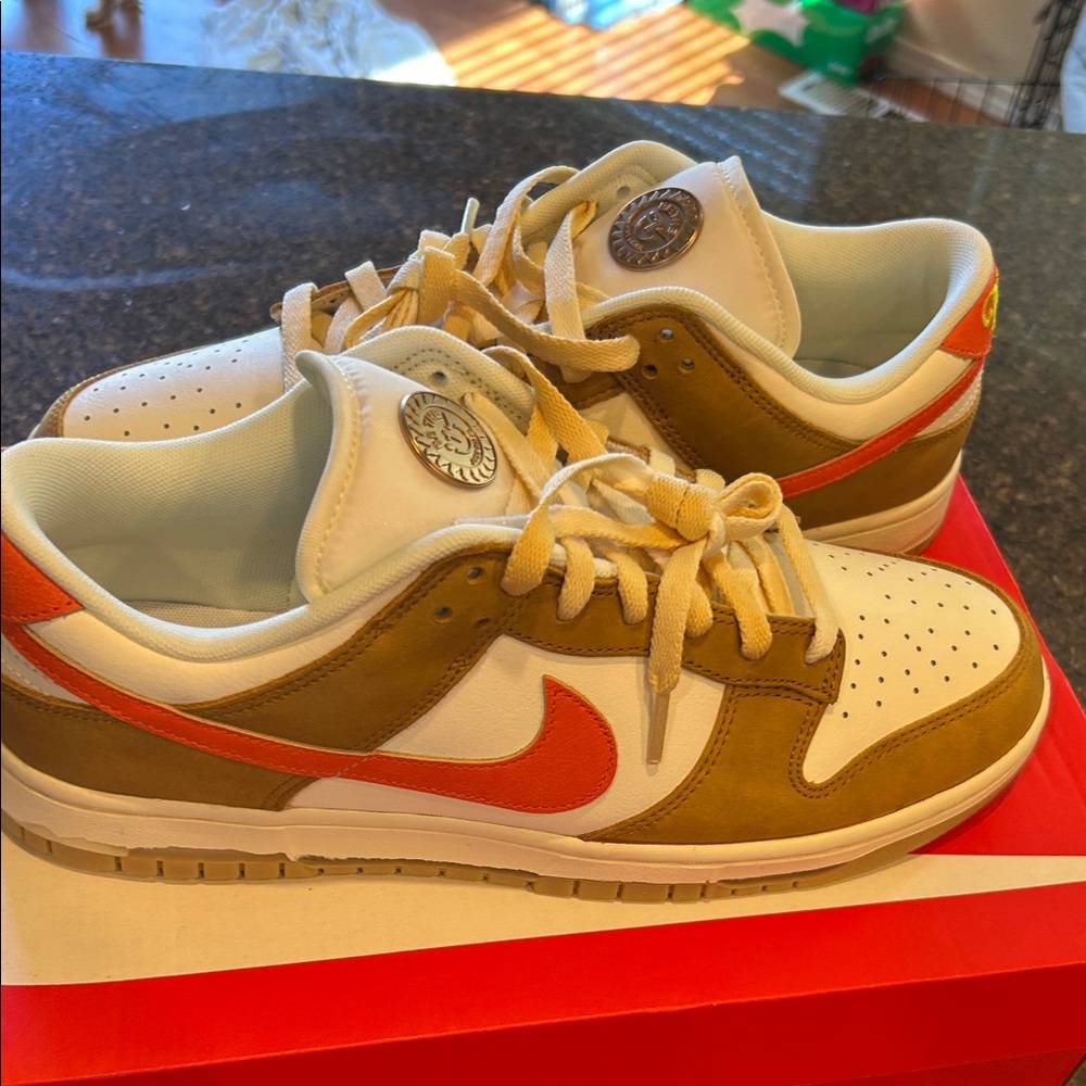 Men Nike Dunk Low in White, Tan and Orange